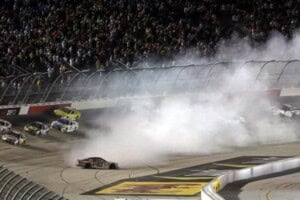 Kurt Busch goes for a spin during the 2015 Bojangles' Southern 500 at Darlington Raceway