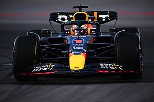 Max Verstappen of the Netherlands driving the (1) Oracle Red Bull Racing RB18 on track during practice ahead of the F1 Grand Prix of Canada at Circuit Gilles Villeneuve on June 17, 2022 in Montreal, Quebec. (Photo by Clive Mason/Getty Images)