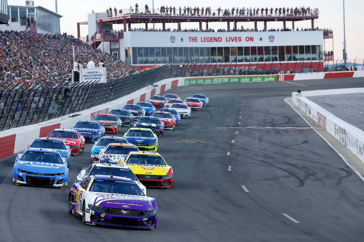 Brad Keselowski pack racing at North Wilkesboro Speedway nascar cup series