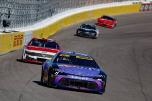#11: Denny Hamlin, Joe Gibbs Racing, ampm Toyota Camry, Vegas