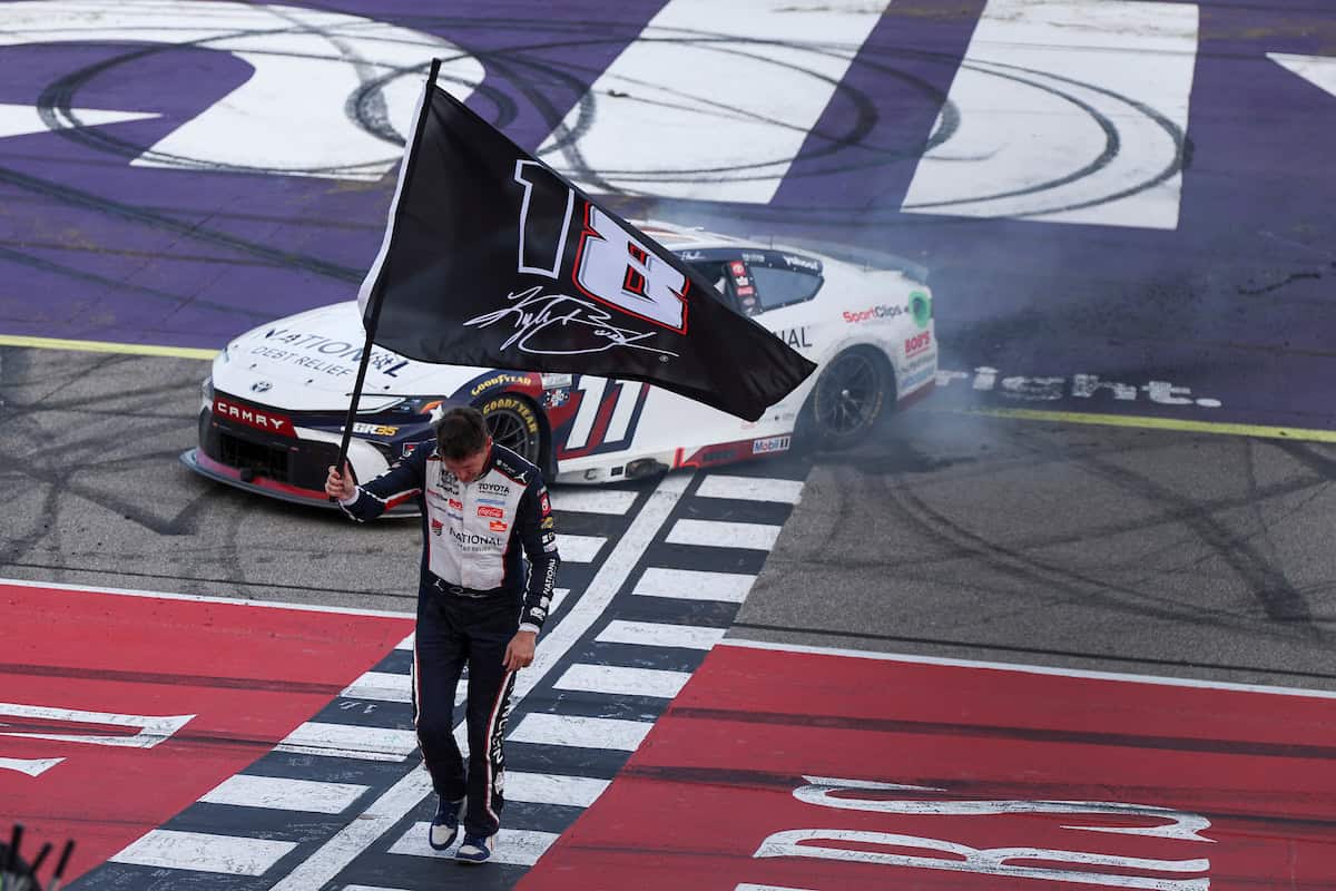 #11: Denny Hamlin, Joe Gibbs Racing, National Debt Relief Toyota Camry