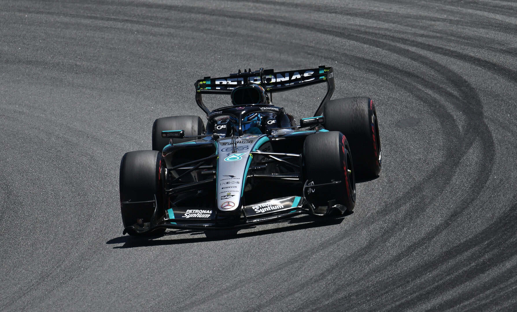 Barcelona - Catalunya Grand Prix, Saturday, Getty Images BARCELONA, SPAIN - JUNE 13: George Russell of Great Britain driving the (63) Mercedes AMG Petronas F1 Team W17 on track during final practice ahead of the F1 Grand Prix of Barcelona-Catalunya at Circuit de Barcelona-Catalunya on June 13, 2026 in Barcelona, Spain. (Photo by Sam Bagnall/Sutton Images)