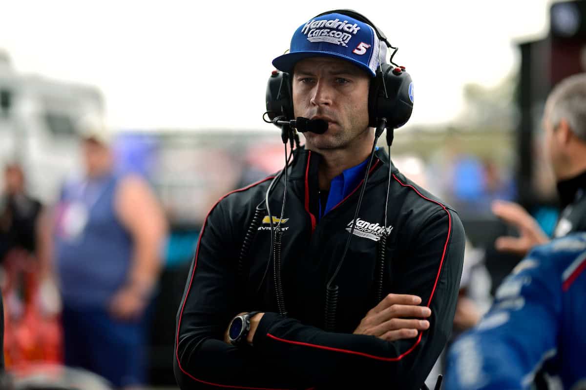 #5: Cliff Daniels, Hendrick Motorsports, HendrickCars.com Chevrolet Camaro, #5: Kyle Larson, Hendrick Motorsports, HendrickCars.com Chevrolet Camaro