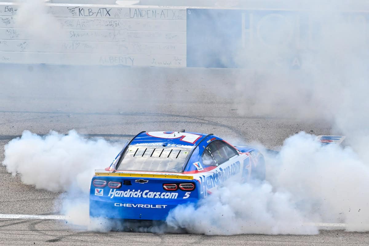 #5: Kyle Larson, Hendrick Motorsports, HendrickCars.com Chevrolet Camaro, Kansas